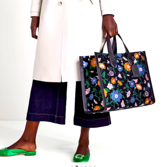 Kate spade ♠️ manhattan tote - Picture 1 of 1
